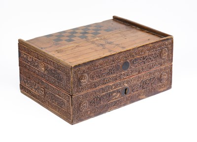 Lot 157 - A QAJAR GAMING BOX, PERSIA, EARLY 19TH CENTURY