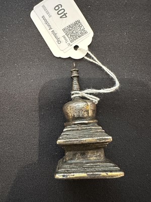 Lot 409 - A MINIATURE STUPA, TIBET, PROBABLY 19TH CENTURY