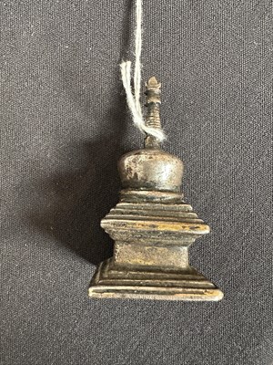 Lot 409 - A MINIATURE STUPA, TIBET, PROBABLY 19TH CENTURY