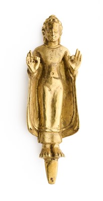 Lot 148 - A SMALL MON-DVARAVATI STYLE GOLD FIGURE OF BUDDHA, THAILAND, 19TH CENTURY OR EARLIER