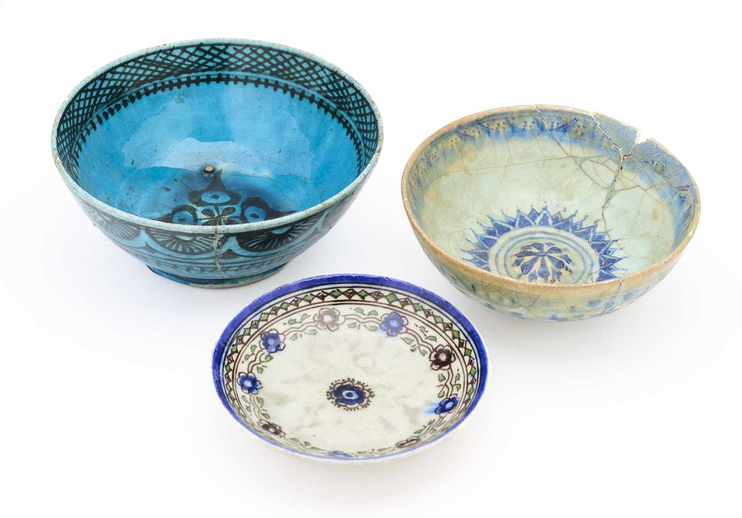 Lot 81 - THREE PERSIAN POTTERY VESSELS, 15TH-19TH CENTURIES