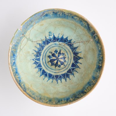 Lot 81 - THREE PERSIAN POTTERY VESSELS, 15TH-19TH CENTURIES