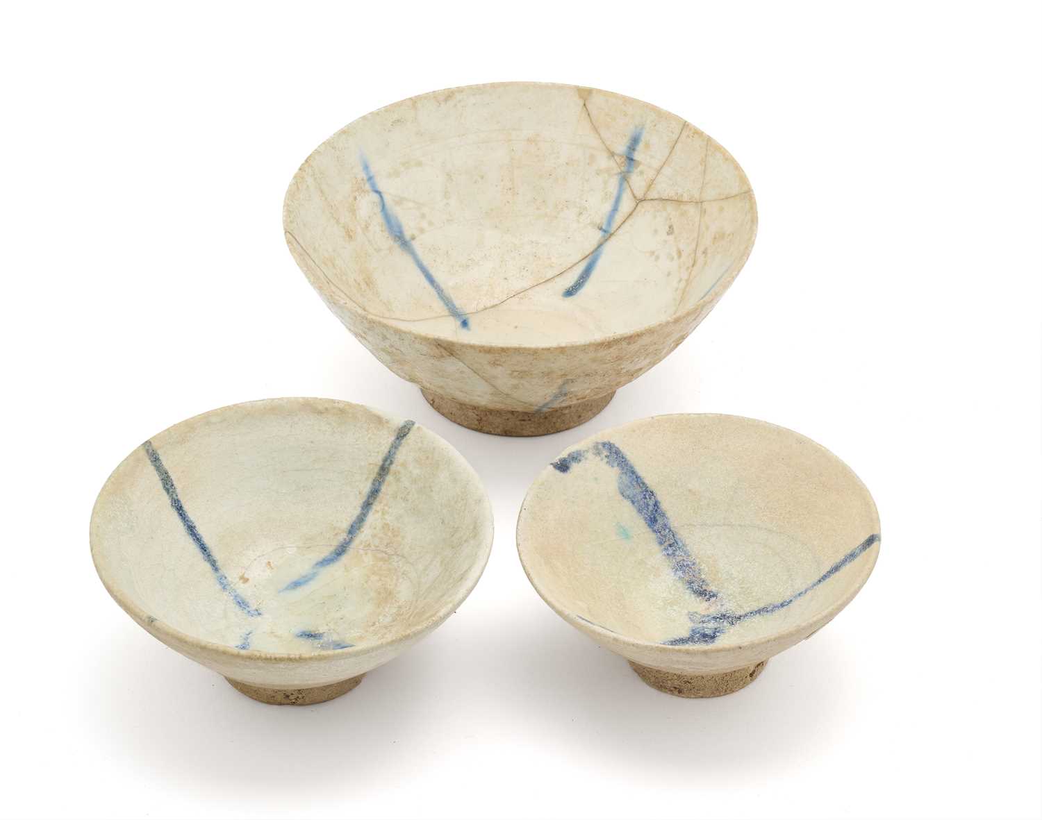 Lot 348 - THREE KASHAN BOWLS, PERSIA, 13TH CENTURY