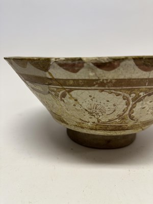 Lot 79 - A LARGE KASHAN LUSTRE BOWL, PERSIA, CIRCA 1200