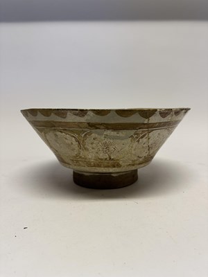 Lot 79 - A LARGE KASHAN LUSTRE BOWL, PERSIA, CIRCA 1200