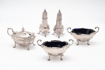 Lot 100 - A GEORGE V SILVER FIVE-PIECE CONDIMENT SET, HENRY MATTHEWS, BIRMINGHAM, 1919 / 22