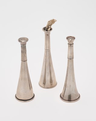 Lot 121 - A VICTORIAN SILVER NOVELTY 'TRUMPET' CIGAR LIGHTER AND A PAIR OF PEPPERETTES, JOSEPH BRAHAM, LONDON, 1887