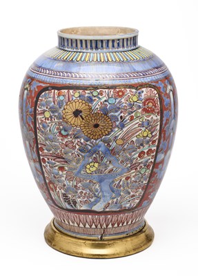 Lot 159 - A LARGE JAPANESE 'CLOBBERED' JAR, 19TH CENTURY