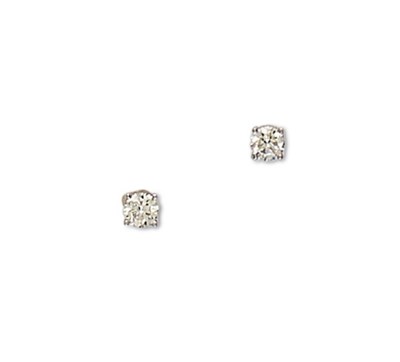 Lot 418 - PAIR OF DIAMOND EAR STUDS