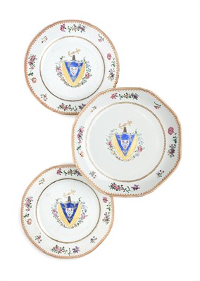 Lot 136 - A PAIR OF CHINESE FAMILLE-ROSE ARMORIAL PLATES, QIANLONG PERIOD (1736-95)