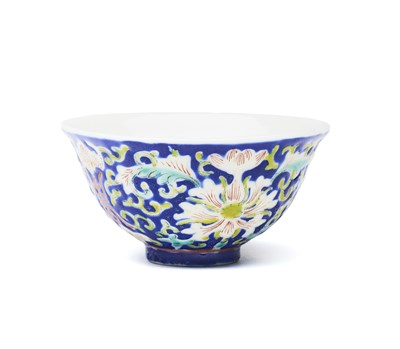 Lot 55 - A CHINESE POLYCHROME ENAMELLED SMALL CUP, GUANGXU MARK AND PERIOD