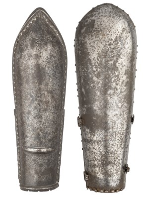 Lot 190 - TWO INDIAN ARM DEFENCES (DASTANA), 17TH CENTURY