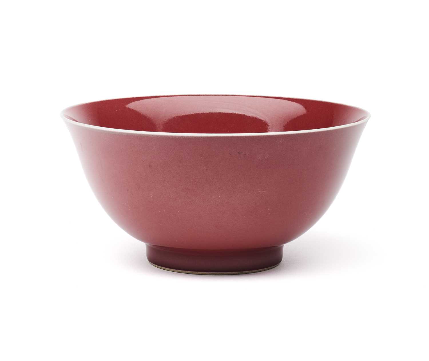 Lot 59 - A CHINESE COPPER-RED BOWL, QIANLONG SEAL MARK AND POSSIBLY OF THE PERIOD (1736-95)