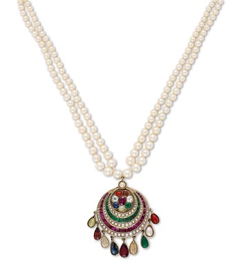 Lot 364 - GEM-SET AND CULTURED PEARL INDIAN NAVRATNA PENDENT NECKLACE