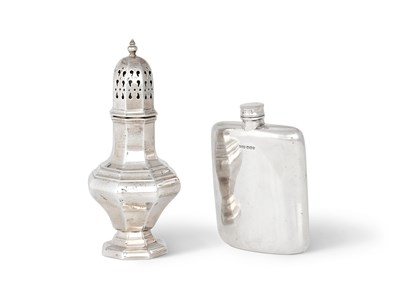 Lot 679 - A SILVER SPIRIT FLASK AND A SILVER CASTER