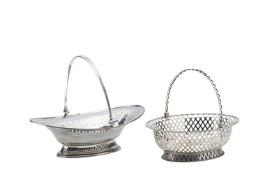 Lot 90 - AN EDWARDIAN SILVER BASKET