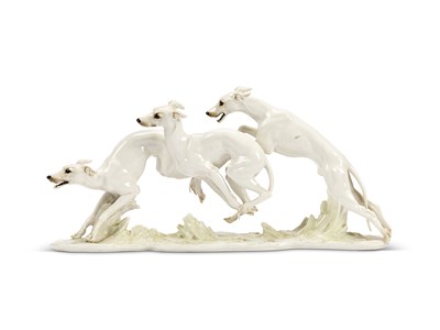 Lot 75 - A HUTSCHENREUTHER GROUP OF GREYHOUNDS, LATER 20TH CENTURY