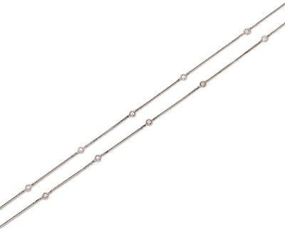 Lot 439 - DIAMOND SPECTACLE CHAIN