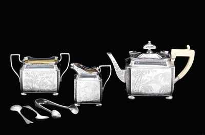 Lot 97 - A VICTORIAN BACHELOR'S THREE-PIECE SILVER TEA SET