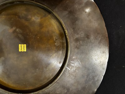 Lot 72 - A LARGE JAPANESE INLAID BRONZE DISH, MEIJI PERIOD (1868-1912)