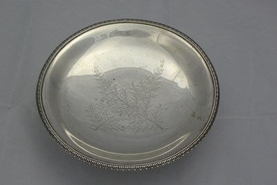 Lot 100 - A VICTORIAN SILVER TAZZA