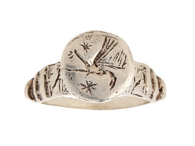 Lot 318 - A MEDIEVAL SILVER RING, PROBABLY ITALIAN 14TH CENTURY