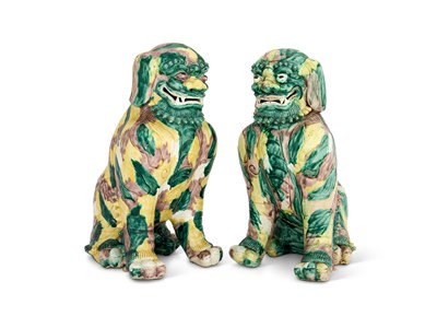Lot 82 - A PAIR OF CHINESE FAMILLE-VERTE BUDDHIST LIONS, LATE QING DYNASTY, 19TH/20TH CENTURY