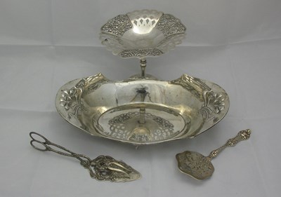 Lot 135 - A JUGENDSTIL SILVER DISH