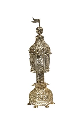 Lot 138 - A RUSSIAN SILVER-GILT FILIGREE WORK SPICE TOWER