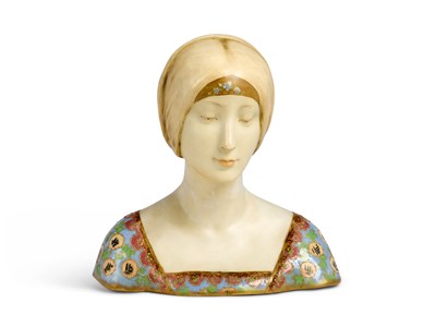 Lot 73 - AN AMPHORA RSTK (REISNER STELLMACHER AND KESSEL, TELPLITZ) ART NOUVEAU BUST OF A YOUNG GIRL, CIRCA 1900
