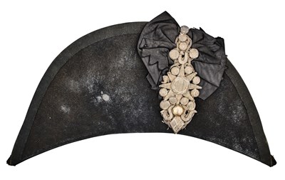 Lot 645 - A SURREY YEOMANRY CAVALRY OFFICER'S COCKED HAT, CIRCA 1800