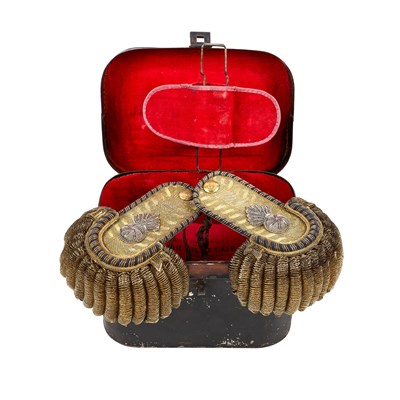 Lot 300 - A PAIR OF GEORGIAN EPAULETTES
