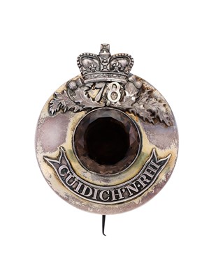 Lot 191 - AN OFFICER'S SILVER PLAID BROOCH OF THE 78TH HIGHLANDERS (ROSS SHIRE BUFFS), JONATHAN MILLIDGE