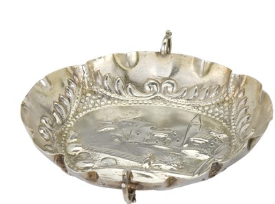 Lot 21 - A GERMAN SILVER DISH