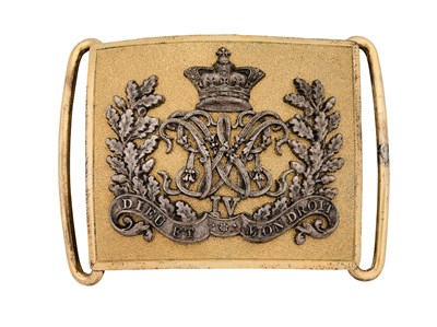 Lot 704 - AN OFFICER'S SEEDED GILT WAISTBELT PLATE