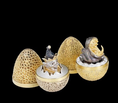 Lot 53 - A SILVER-GILT 'SURPRISE' EASTER EGG