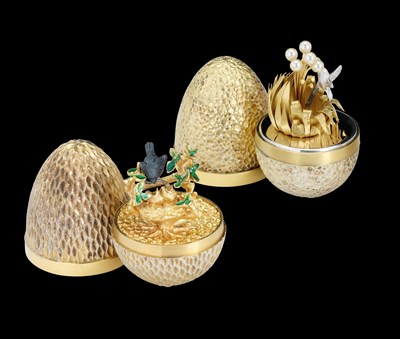 Lot 57 - A SILVER-GILT 'SURPRISE' EASTER EGG