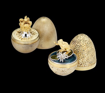 Lot 59 - A SILVER-GILT 'SURPRISE' COMMEMORATIVE EGG