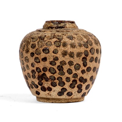 Lot 361 - A SMALL POTTERY JAR, PROBABLY NISHAPUR, PERSIA, 10TH CENTURY