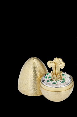 Lot 66 - A SILVER-GILT 'SURPRISE' COMMEMORATIVE EGG