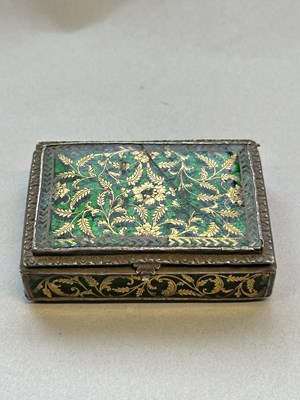 Lot 54 - A SMALL THEWA BOX, PRATAPGARH, RAJASTHAN, 19TH CENTURY