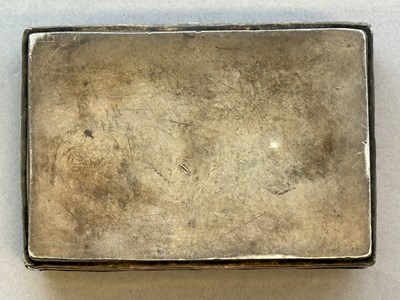 Lot 54 - A SMALL THEWA BOX, PRATAPGARH, RAJASTHAN, 19TH CENTURY