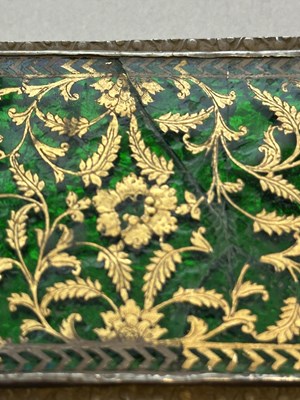 Lot 54 - A SMALL THEWA BOX, PRATAPGARH, RAJASTHAN, 19TH CENTURY