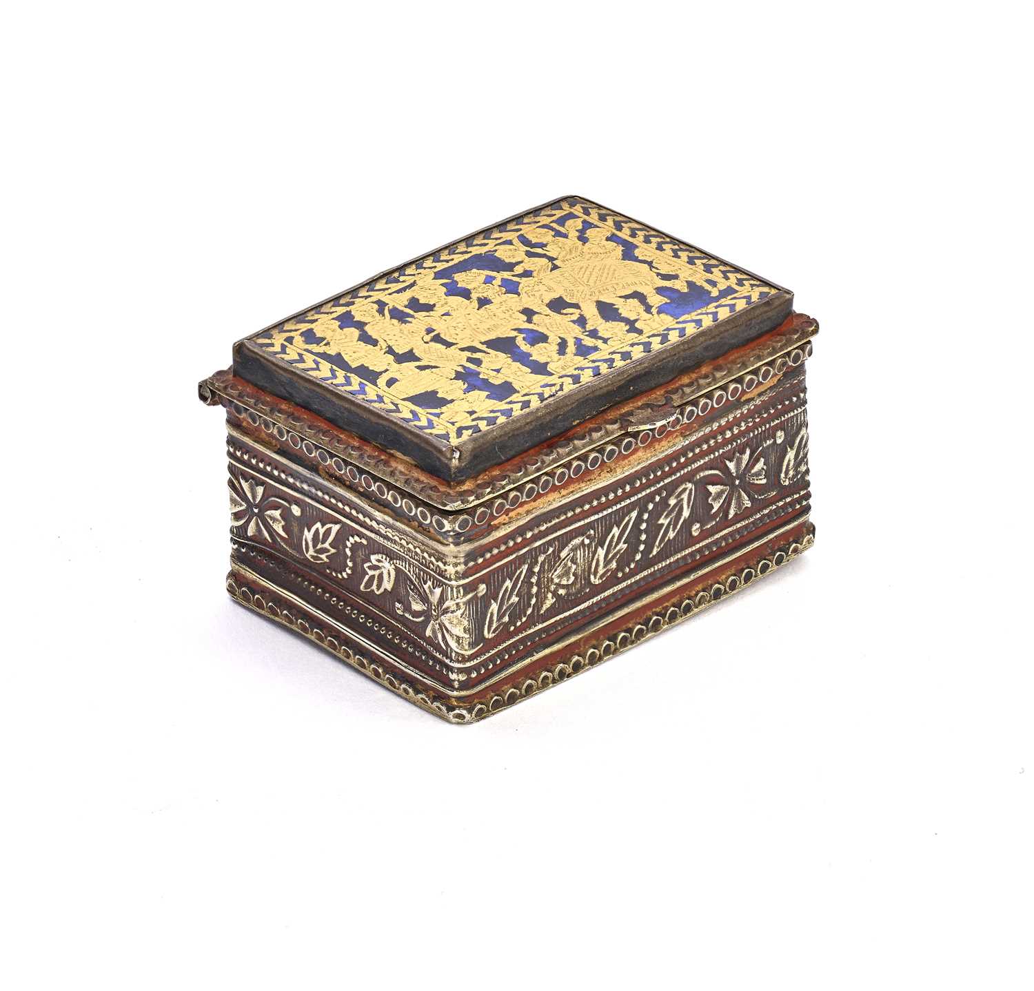 Lot 55 - A SMALL SILVER-GILT BOX WITH THEWA WORK, PRATAPGARH, RAJASTHAN, 19TH CENTURY