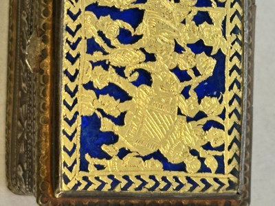 Lot 55 - A SMALL SILVER-GILT BOX WITH THEWA WORK, PRATAPGARH, RAJASTHAN, 19TH CENTURY