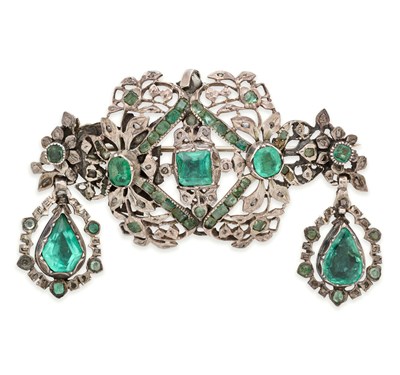 Lot 25 - ANTIQUE, EMERALD AND DIAMOND BROOCH, 1800s