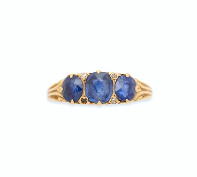 Lot 39 - VICTORIAN GOLD, SAPPHIRE AND DIAMOND HALF-HOOP RING, 1890s