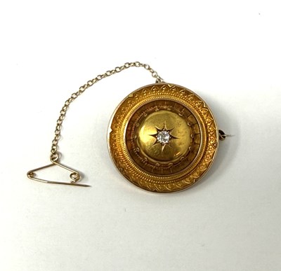 Lot 368 - VICTORIAN GOLD AND DIAMOND BROOCH, 1880s