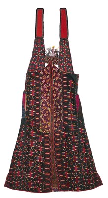 Lot 29 - A FINE SILK EMBROIDERED TURKMAN TEKKE CHRYRPY, WEST TURKESTAN, LAST QUARTER 19TH CENTURY