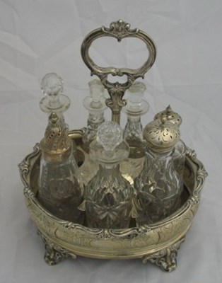 Lot 95 - A VICTORIAN SILVER CRUET STAND